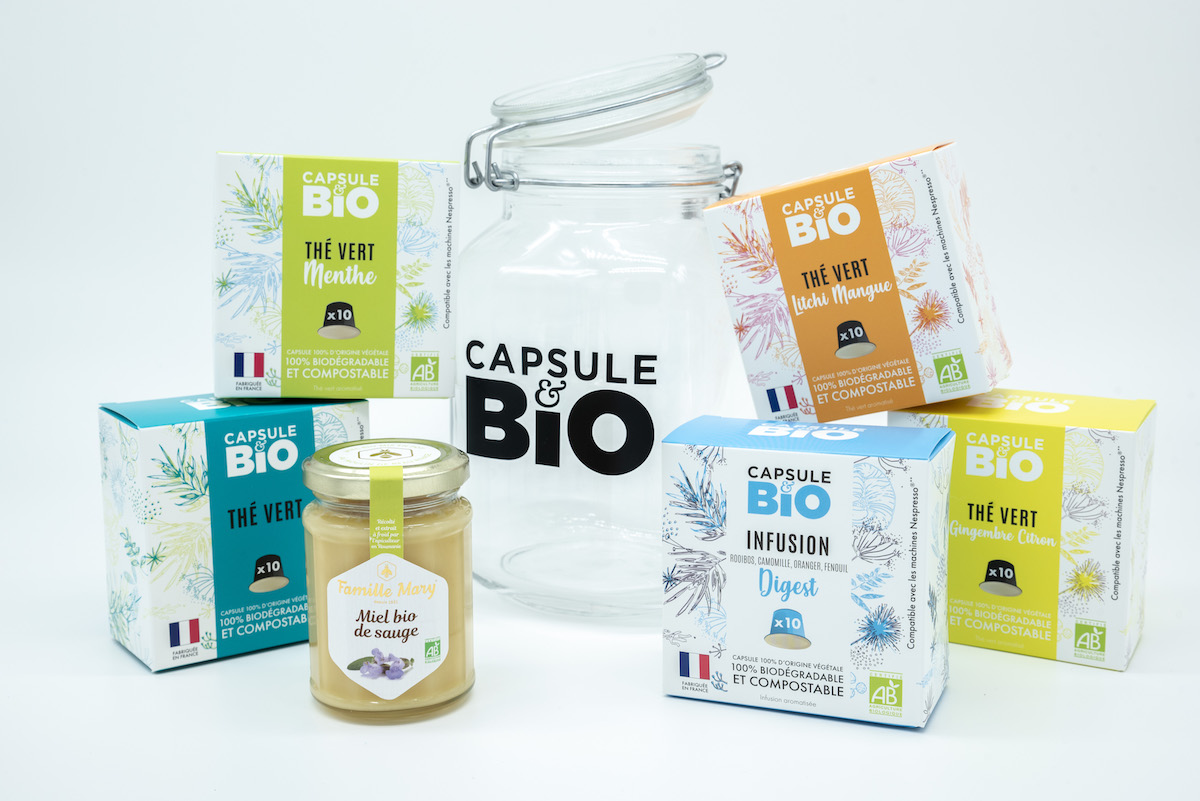 bocal thé et miel 50 capsules thés verts bio rooibos bio compatibles nespresso biodégradbles fabriquées en France et miel de sauge famille Mary